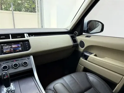 Land Rover Sport