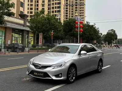 Toyota Reiz