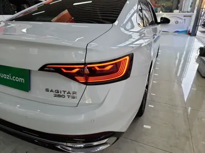 Volkswagen Sagitar
