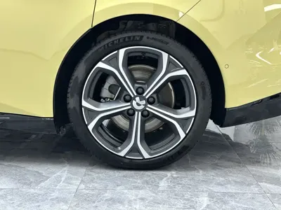 Nio ET5