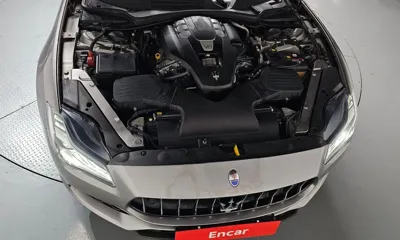 Maserati Quattroporte