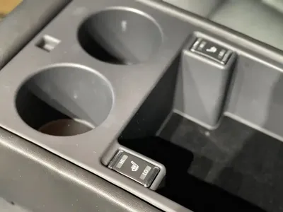 Infiniti Q70