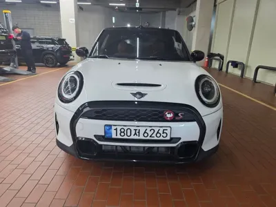 MINI Cooper Convertible