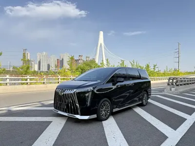 GAC Motor Trumpchi M8