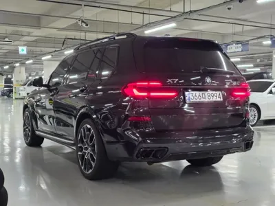 BMW X7