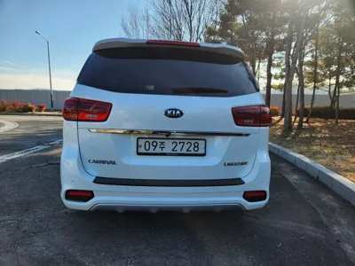 Kia Canival