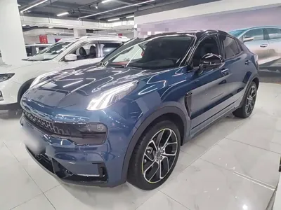 Lynk & Co 05