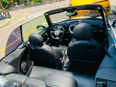 MINI Cooper Convertible