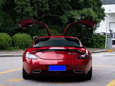 Mercedes-Benz SLS AMG
