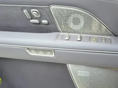 Nio ES8