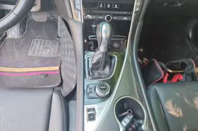 Infiniti Q50L
