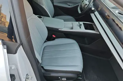 Geely Galaxy E8