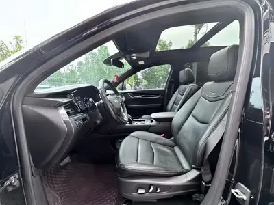 Cadillac XT6