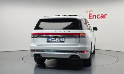 Lincoln Aviator