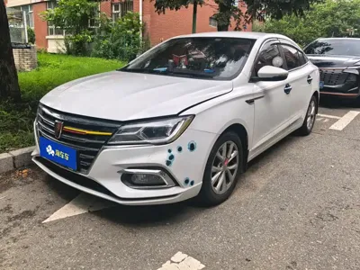 Roewe i5