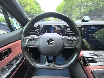 Nio EC6