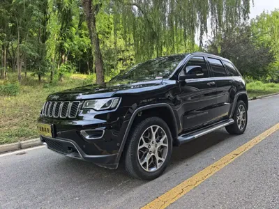 Jeep Grand Cherokee (Import)