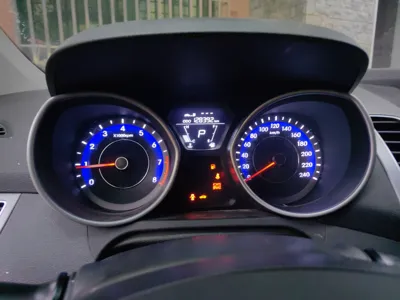 Hyundai Elantra (5th Generation