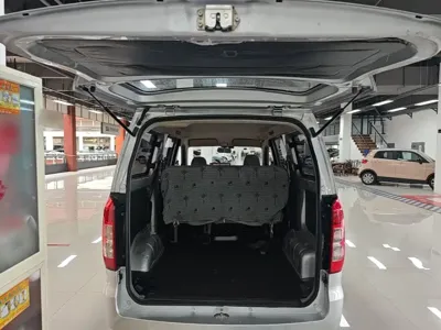 Wuling Hongguang V