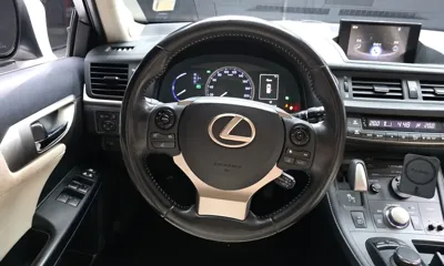 Lexus CT200h