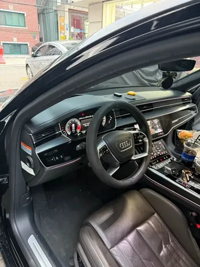 Audi A8