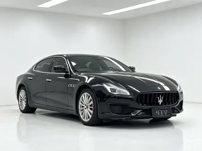 Maserati Quattroporte