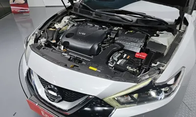 Nissan Maxima