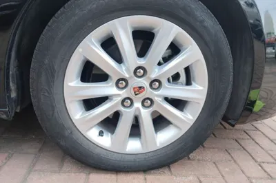 Roewe 950