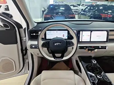 Geely ICON