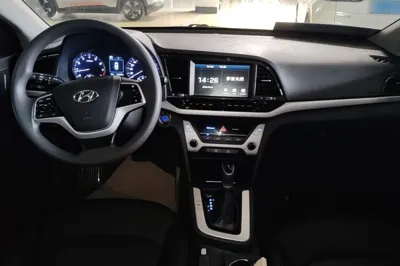 Hyundai Elantra (6th Generation