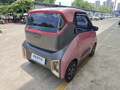 Baojun E200