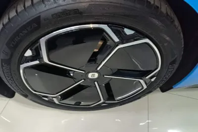 Xiaomi Auto SU7
