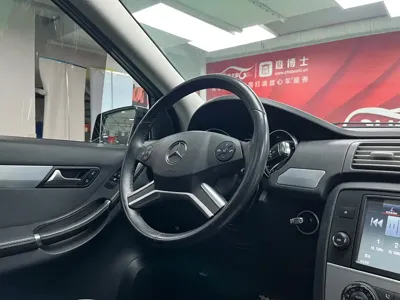 Mercedes-Benz R-Class