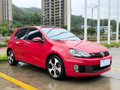 Volkswagen Golf GTI