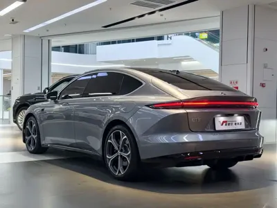 Nio ET5