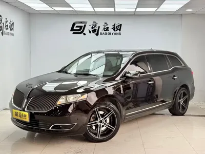 Lincoln MKT