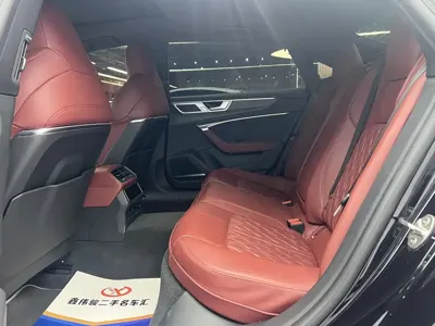 Audi A7L