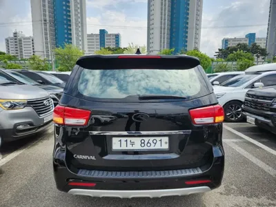 Kia Canival