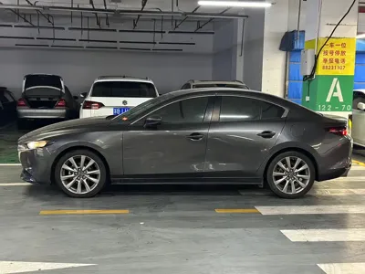 Mazda 3 Axela