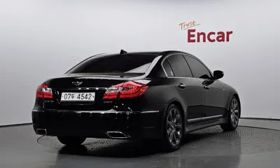 Hyundai Genesis