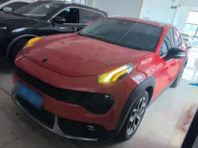 Lynk & Co 02