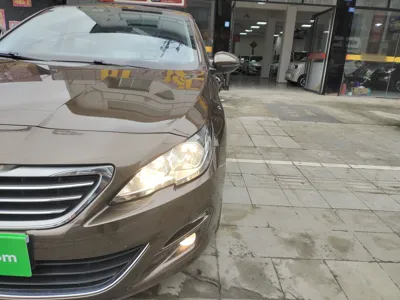 Peugeot 408