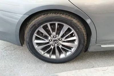 Infiniti Q50L