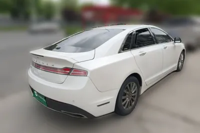 Lincoln MKZ