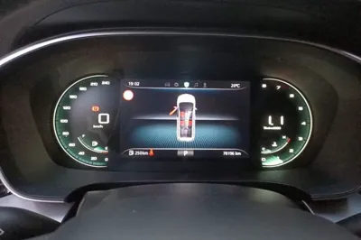 Roewe iMAX8