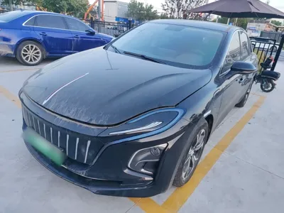 Hongqi E-QM5