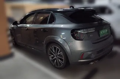 Lynk & Co 02 Hatchback