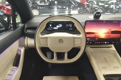 Nio EC6