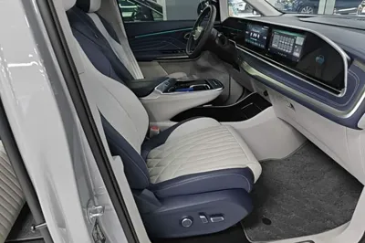 SAIC MAXUS G90