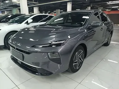 Roewe 荣威D6